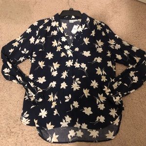 GAP Navy and White Floral Top
